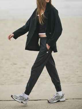 Vuori Performance Jogger